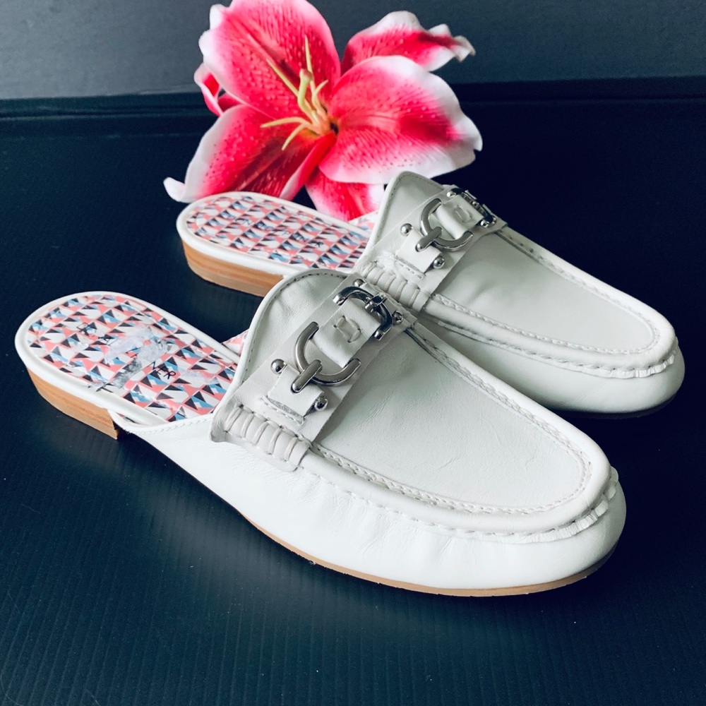 ‼️SOLD‼️DONALD L. PLINER 💐 Leather Slides Size 7.5 - Picture 1 of 6